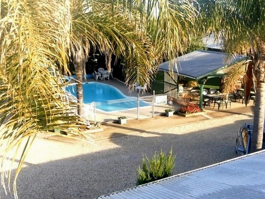 Lone Pine Motel Корова Екстериор снимка